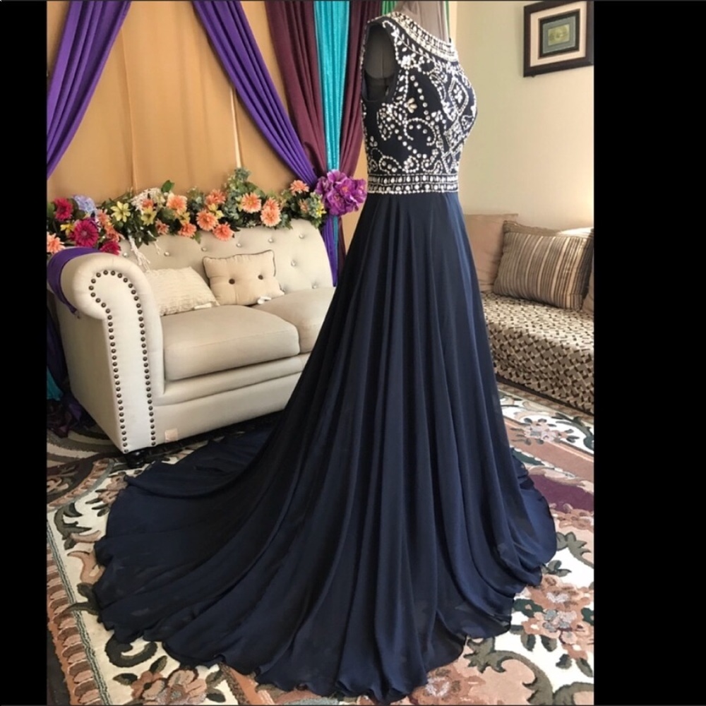 Navy color Prom dress size 8 - Picture 1 of 6